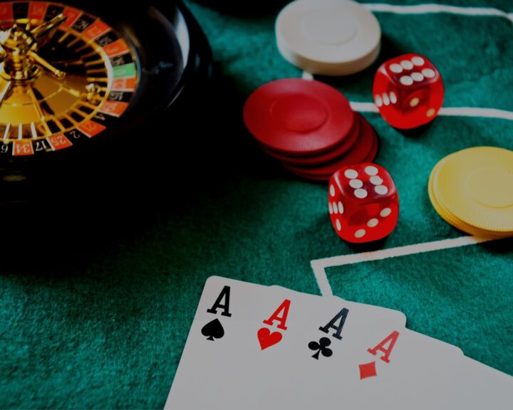 The Social Side of Online Gambling Games: Chat, Compete, and Win